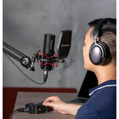 Saramonic upercardioid Large-Diaphragm Condenser Microphone with Shock Mount & Pop Filter